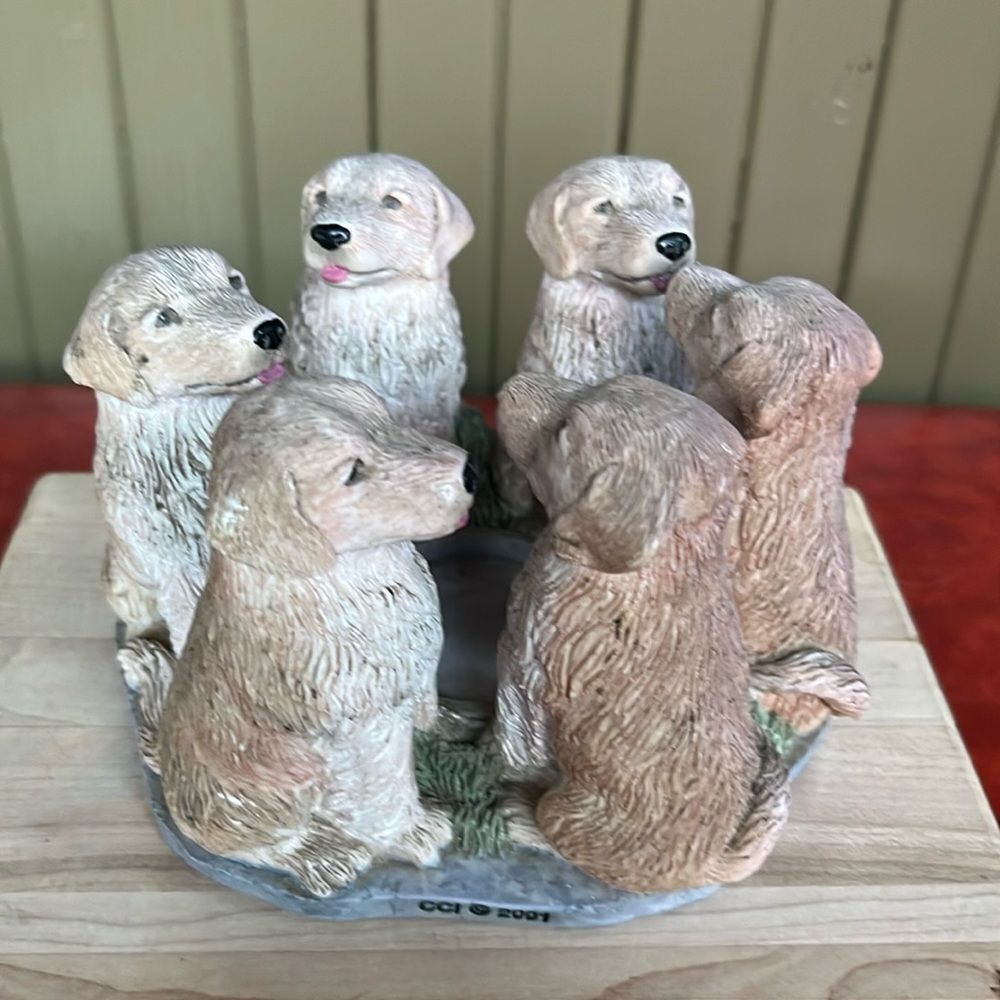 2001 CCI Golden Retriever Dogs Sitting in Circle Ceramic Candle Holder